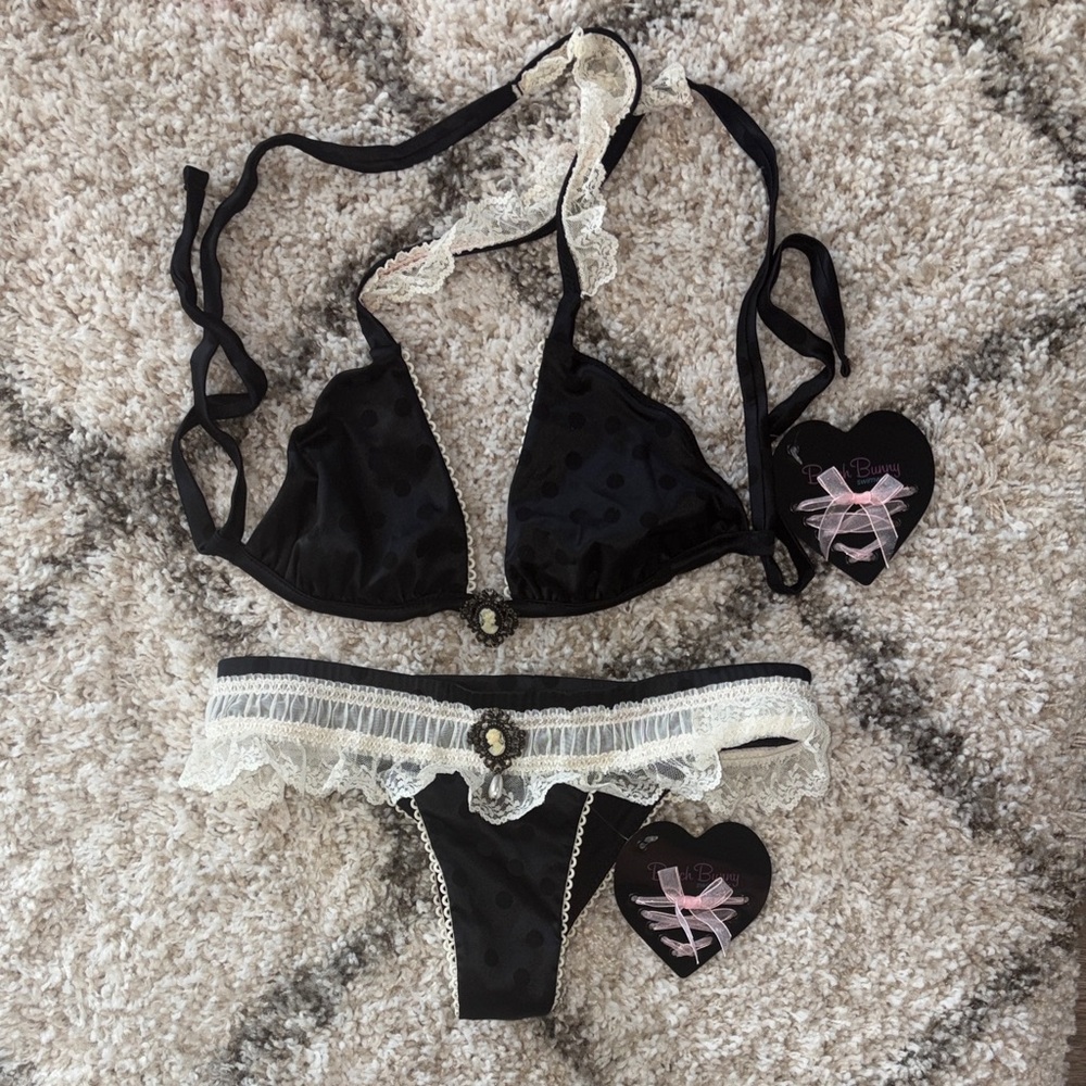 Beach Bunny Black Lace Trim bikini Set lady marmalade